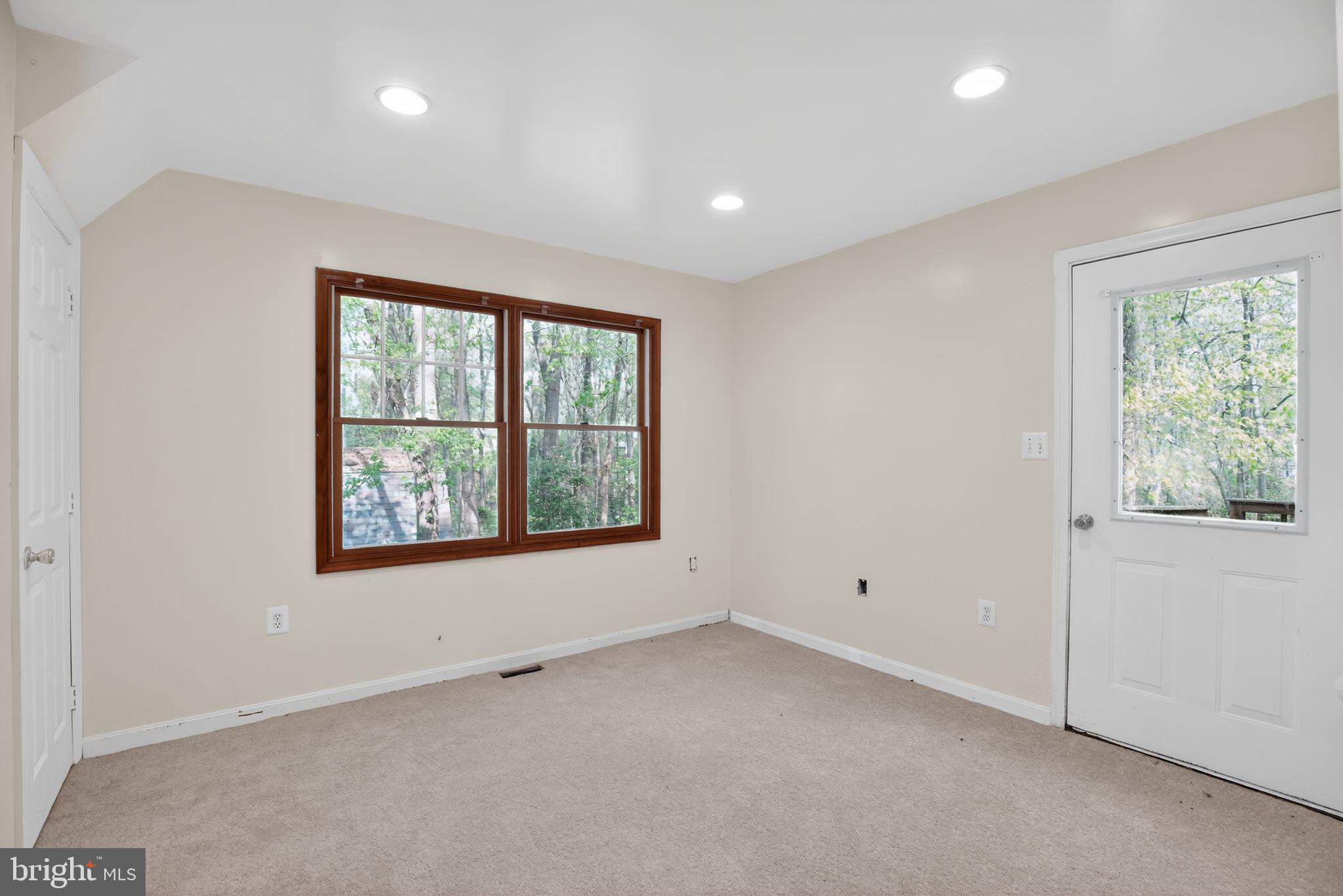 507 CHESTNUT COURT