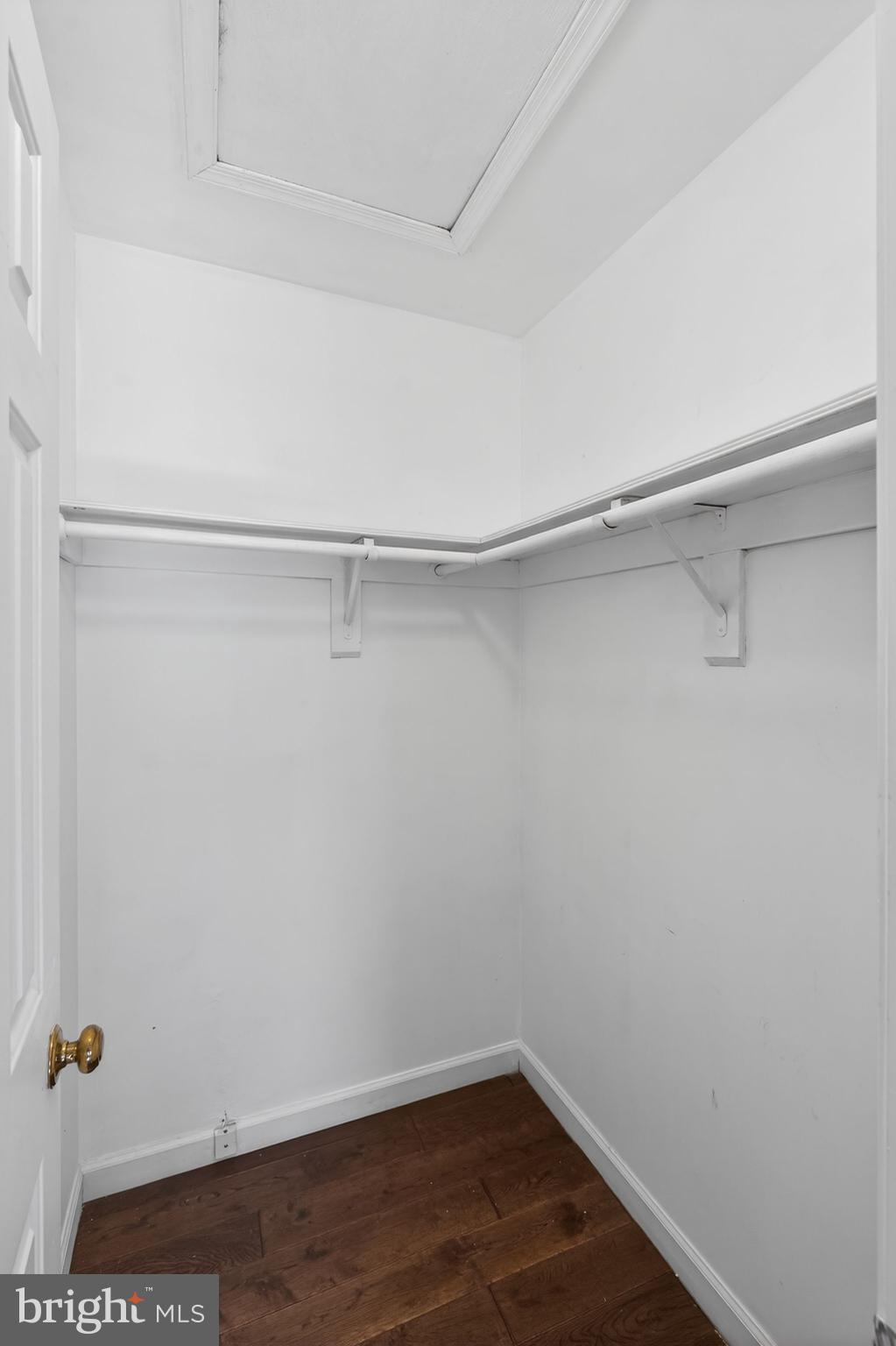 219 HEATHER COURT