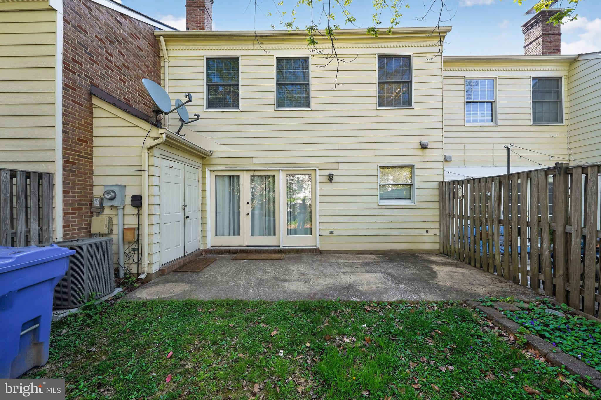 219 HEATHER COURT