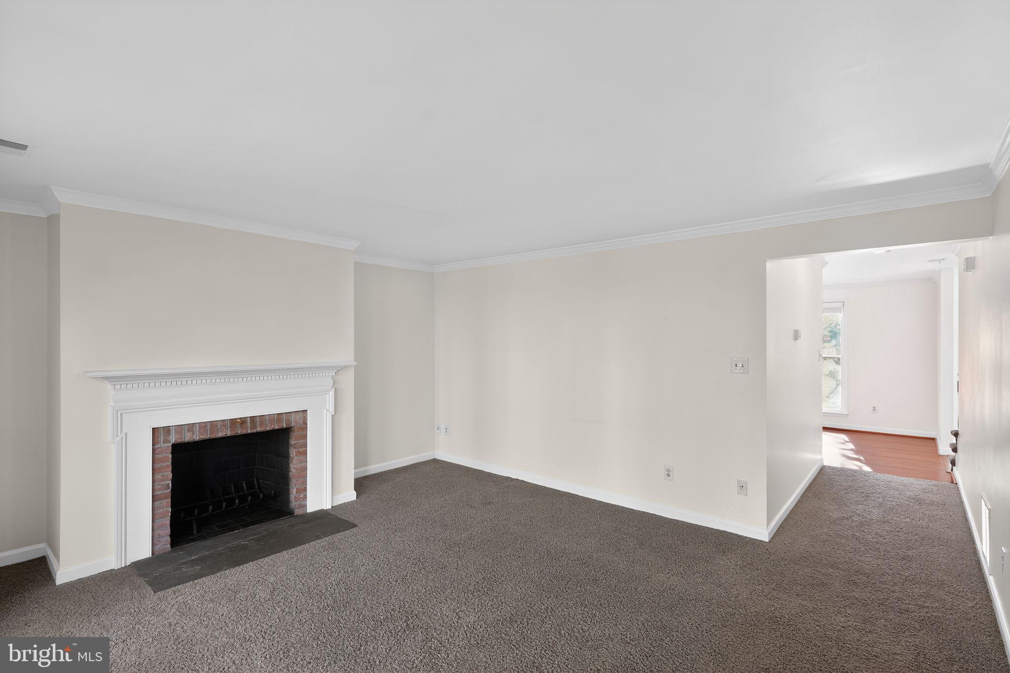 219 HEATHER COURT