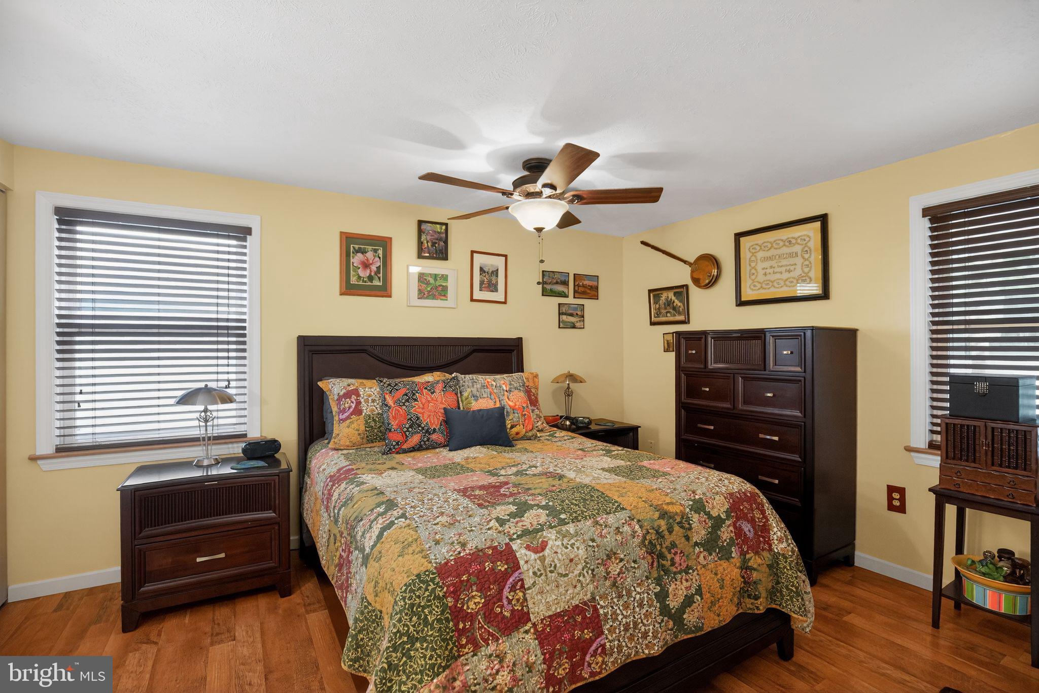 9696 MEADOWVIEW DRIVE