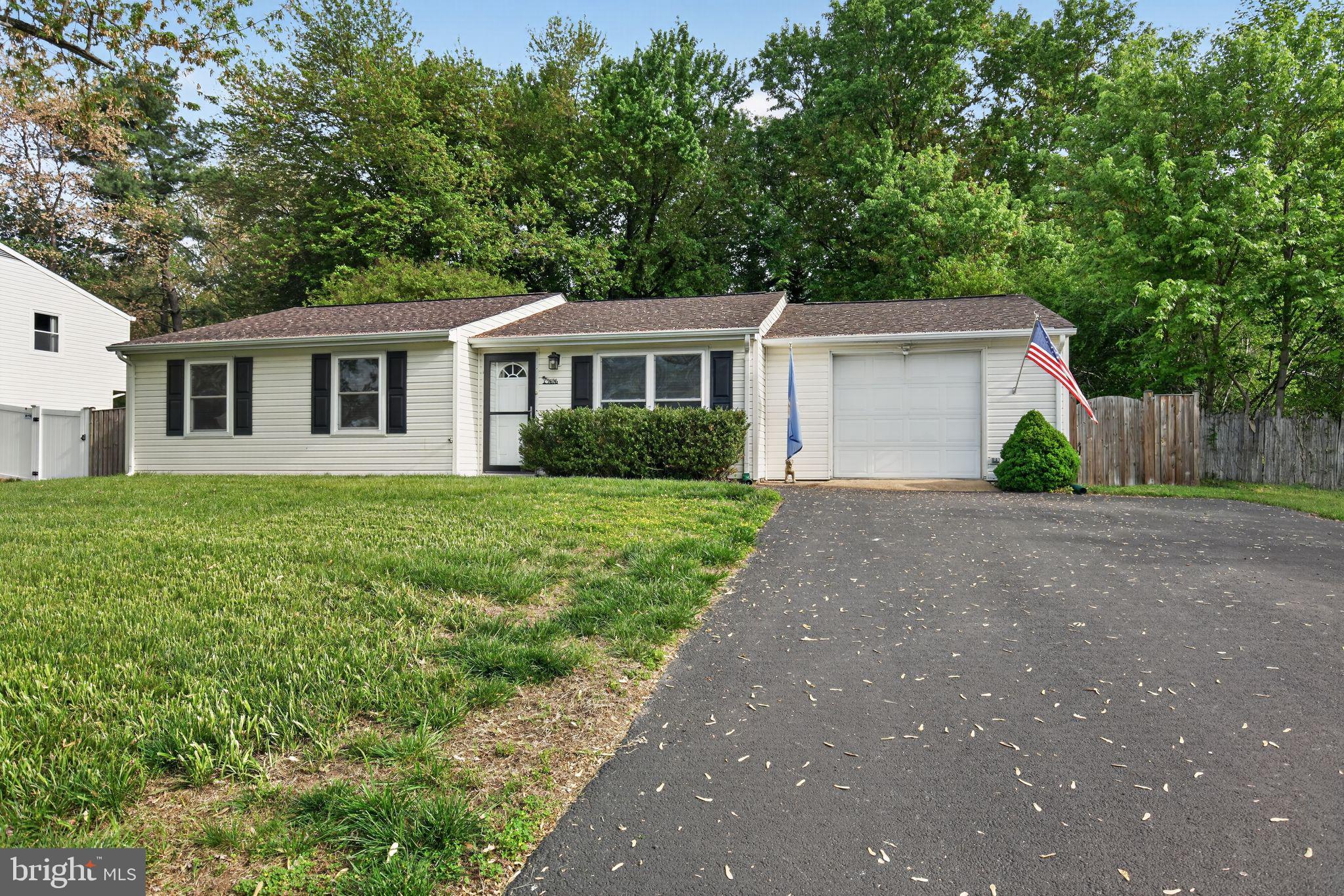 9696 MEADOWVIEW DRIVE