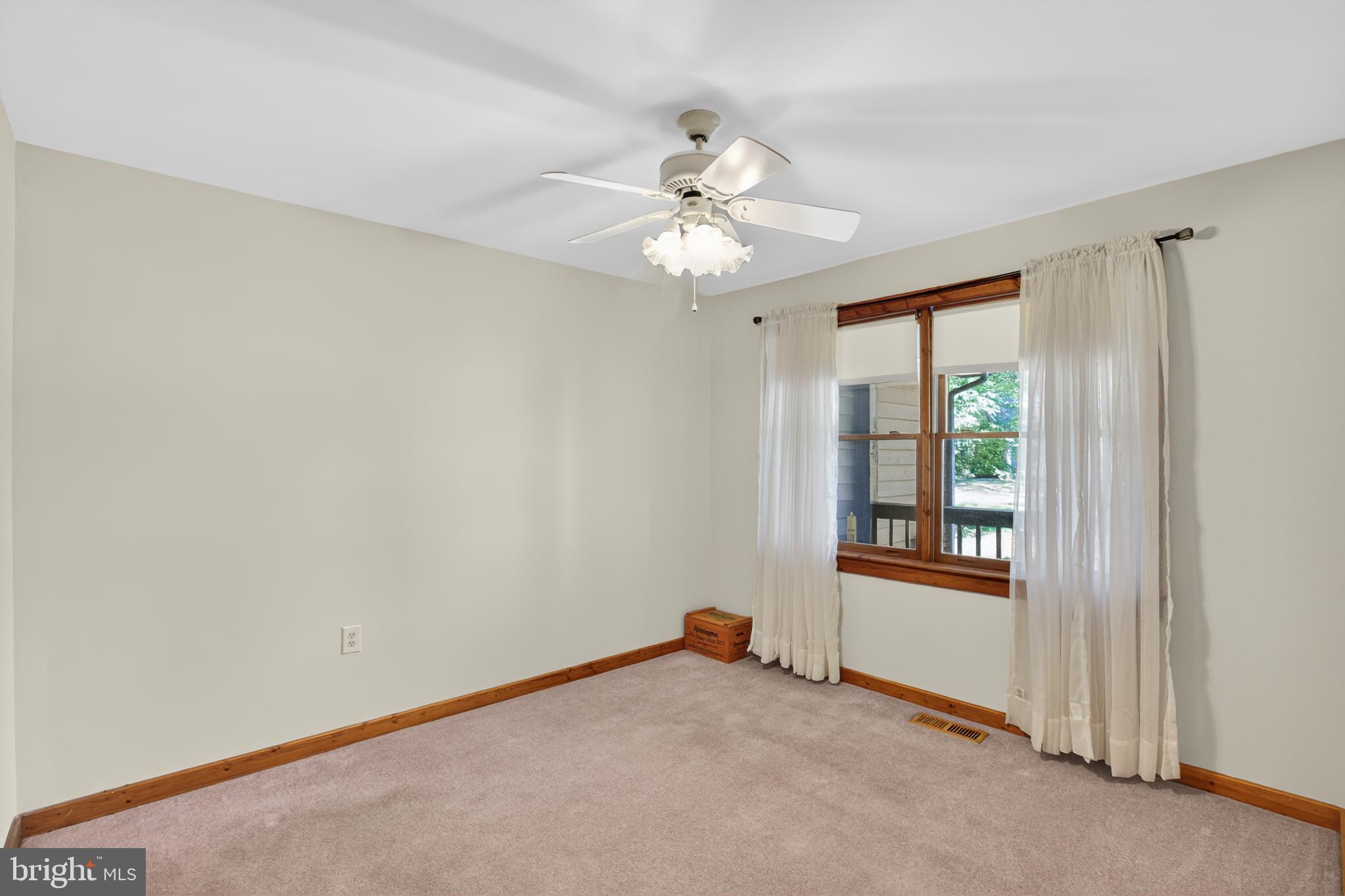 14575 HONEYSUCKLE WAY