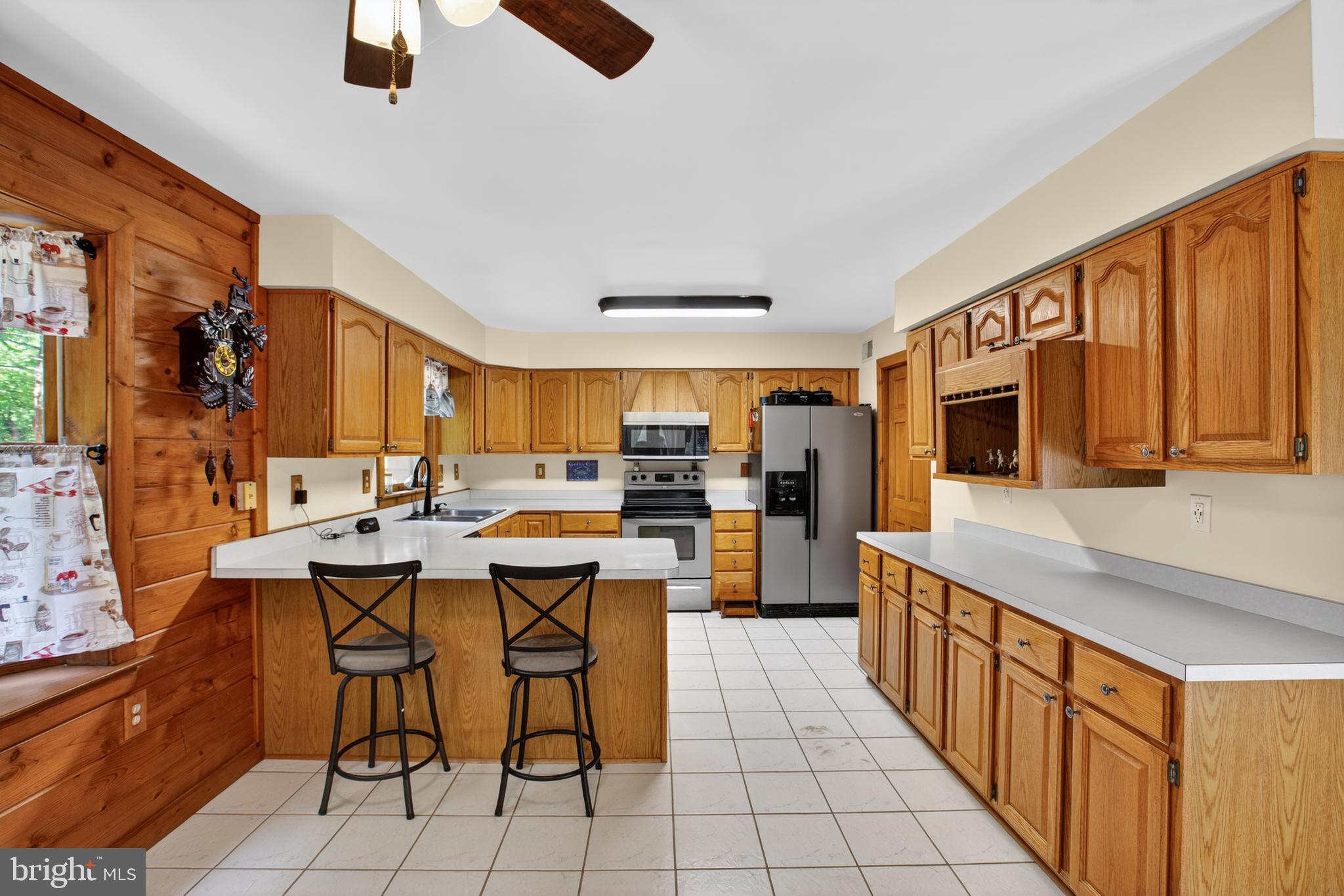 14575 HONEYSUCKLE WAY