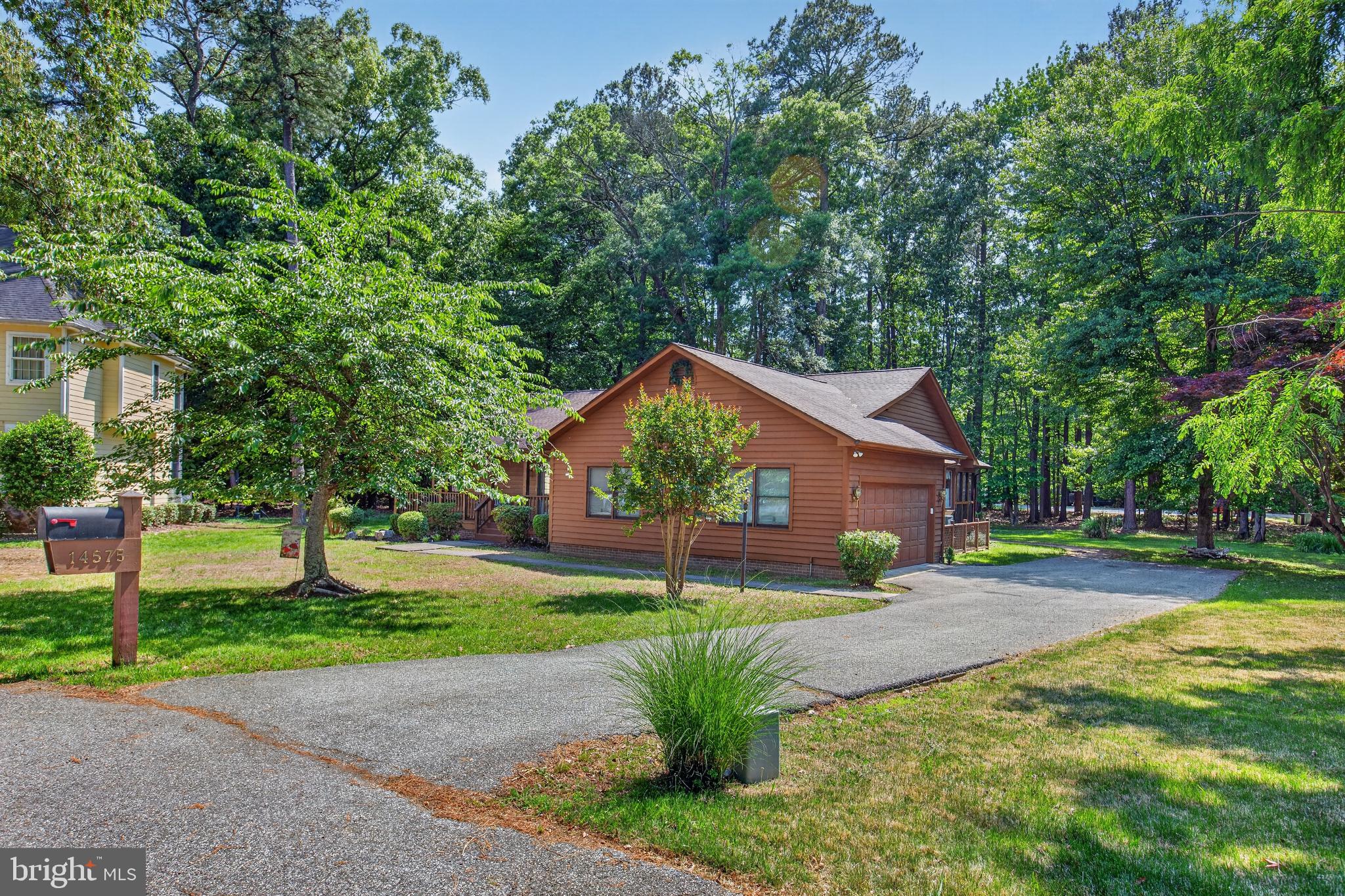 14575 HONEYSUCKLE WAY
