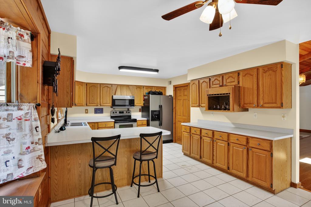 14575 HONEYSUCKLE WAY