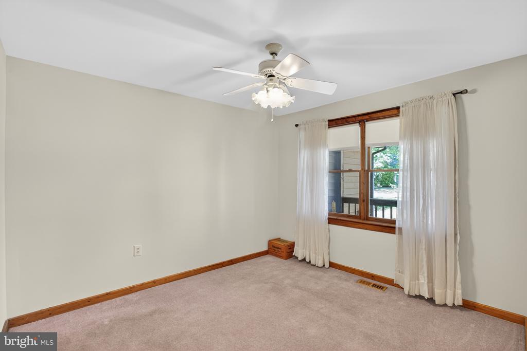 14575 HONEYSUCKLE WAY