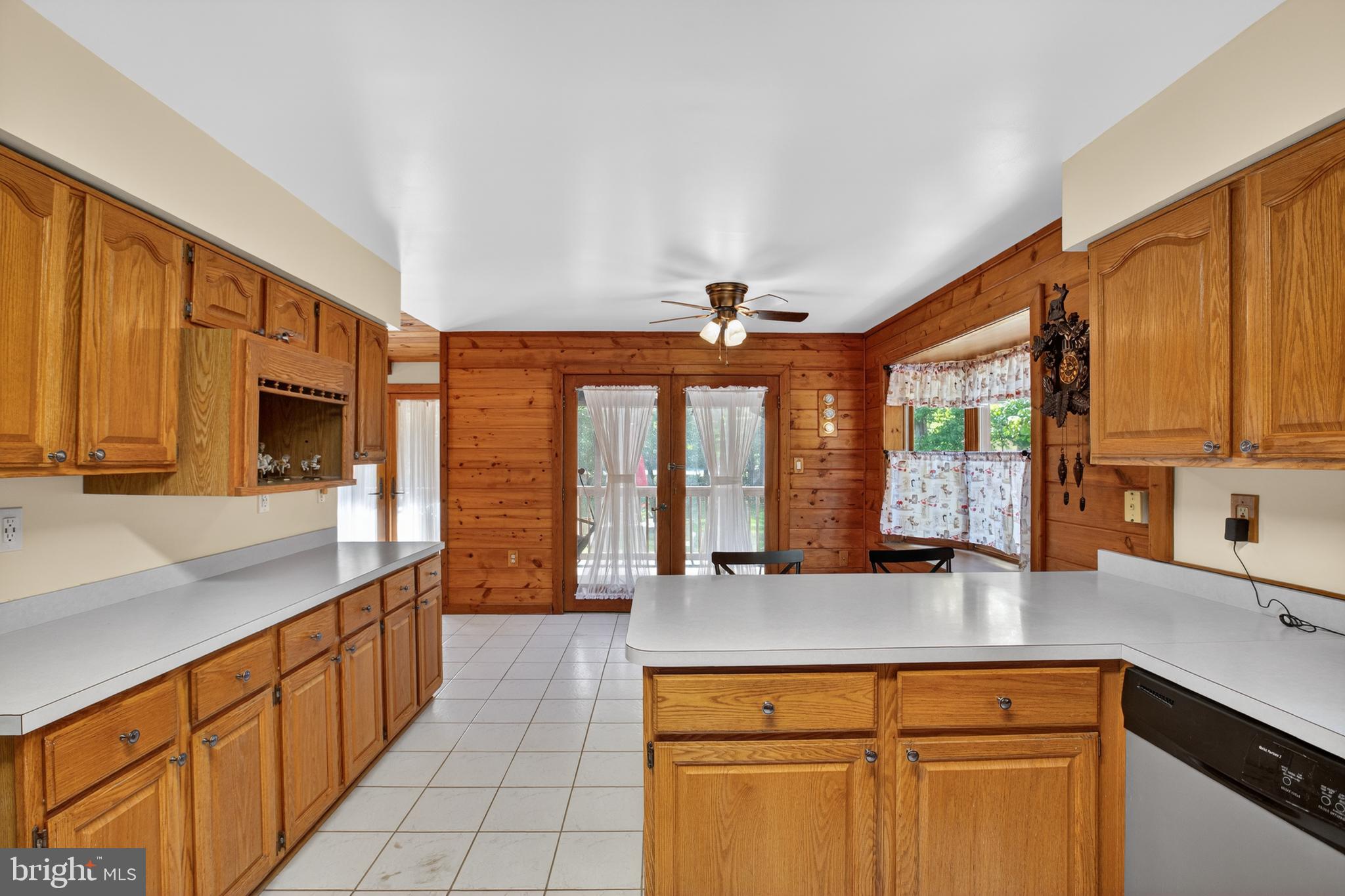 14575 HONEYSUCKLE WAY