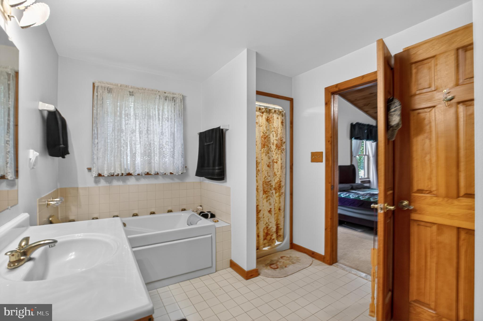 14575 HONEYSUCKLE WAY