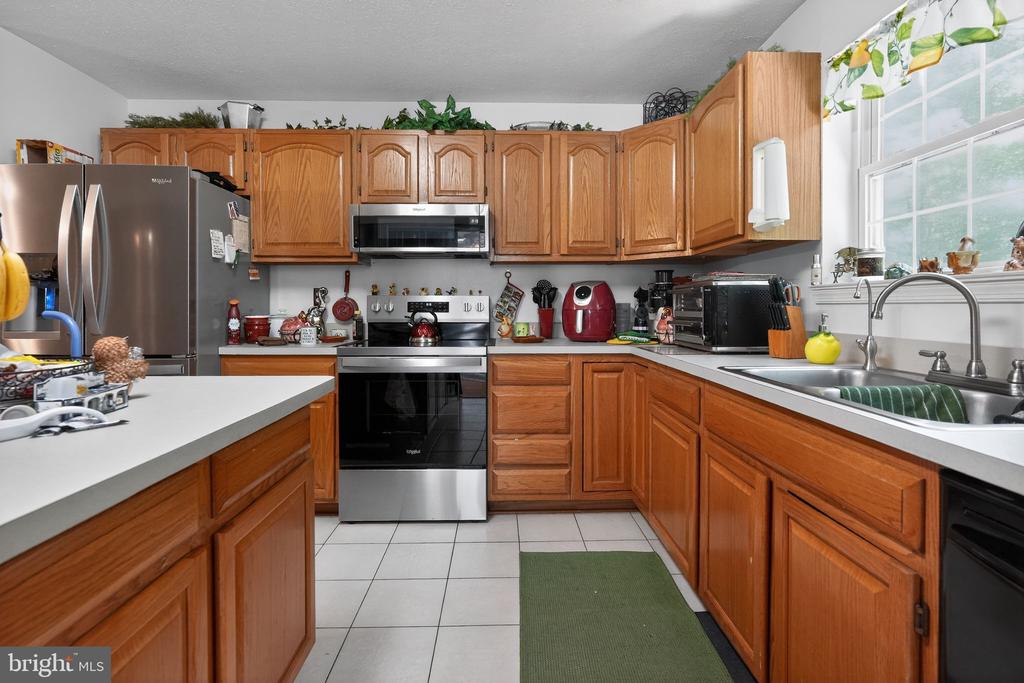 15350 CHRISTY LANE