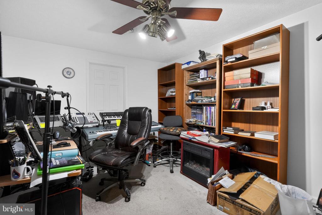 15350 CHRISTY LANE