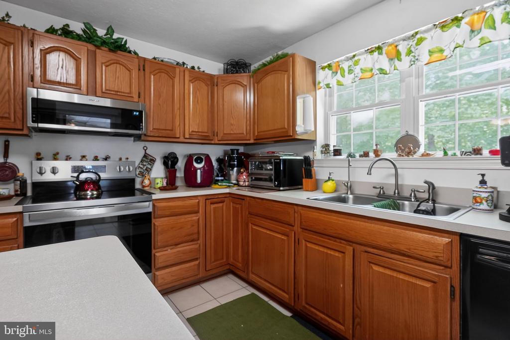 15350 CHRISTY LANE