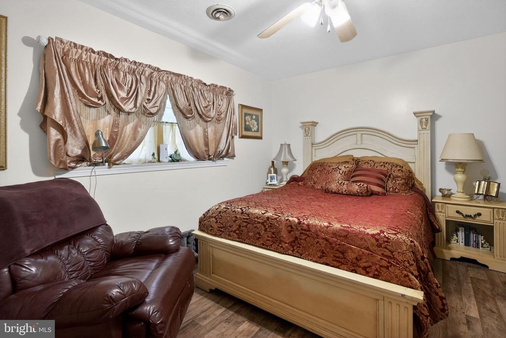 15350 CHRISTY LANE