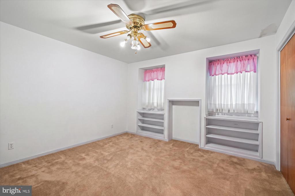 8620 NORMAN DRIVE