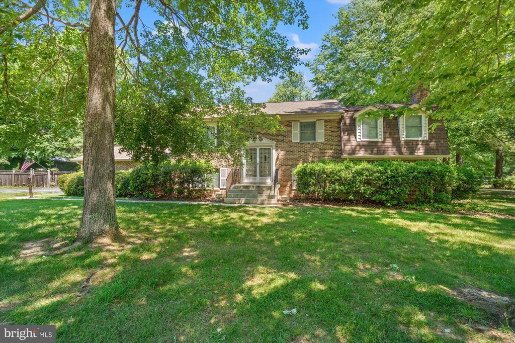 8620 NORMAN DRIVE