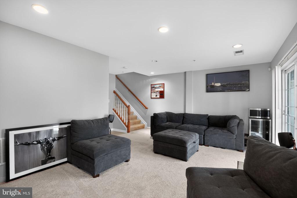 5061 OTTAWA PARK PLACE