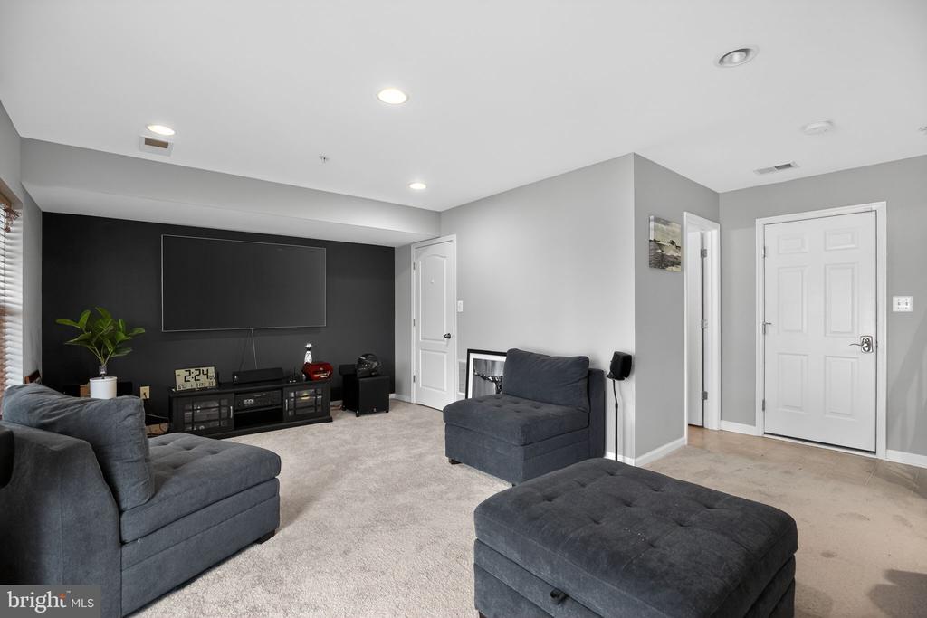 5061 OTTAWA PARK PLACE