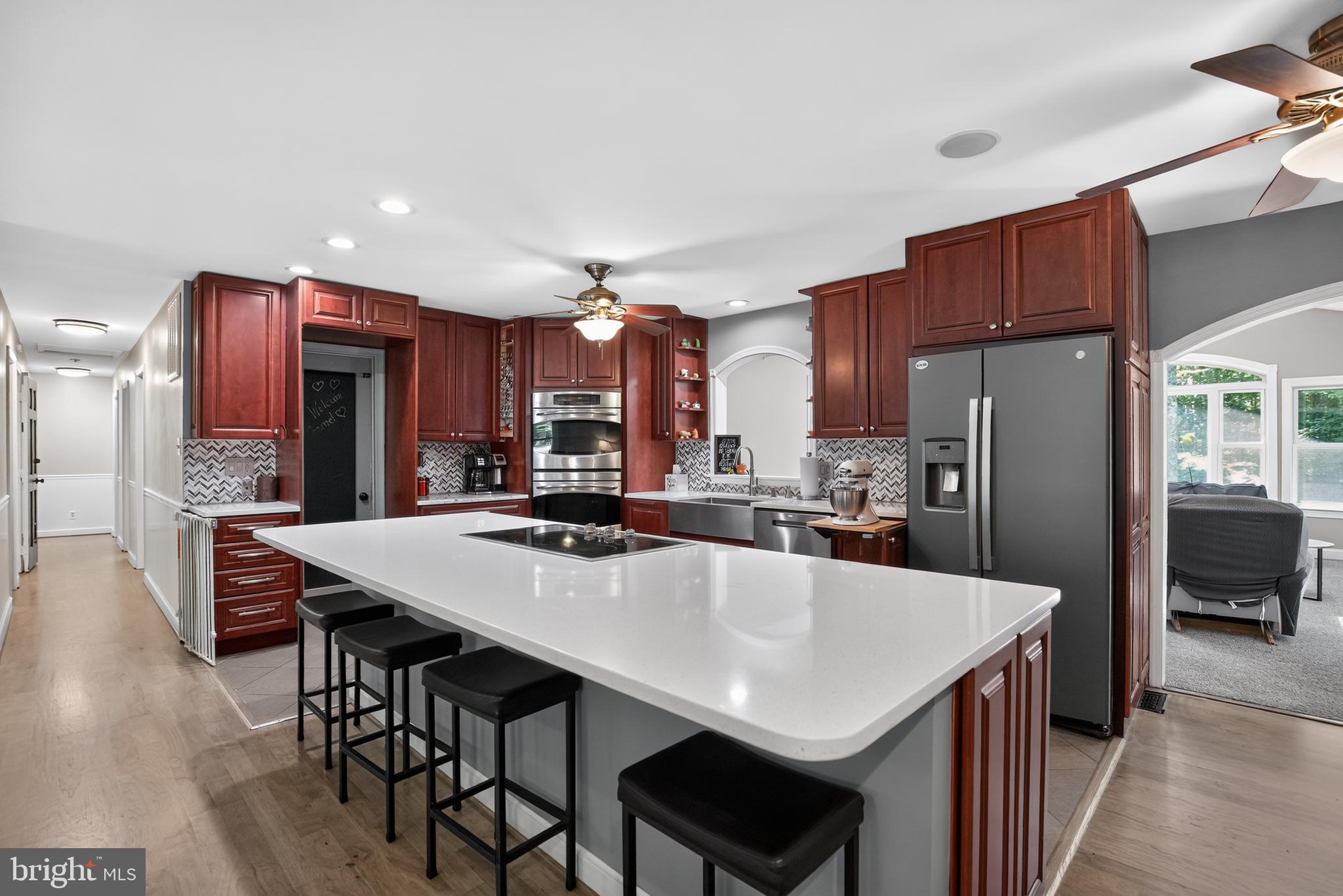 9487 CANARY DRIVE