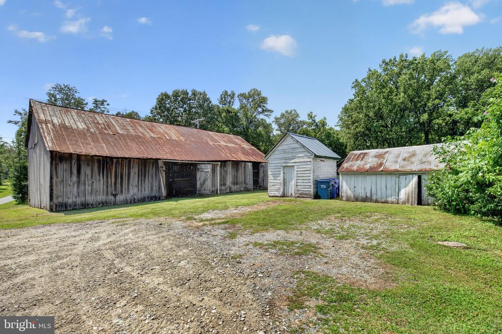 11450 EDGE HILL ROAD