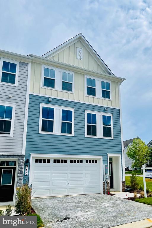 9739 GAELIC PLACE