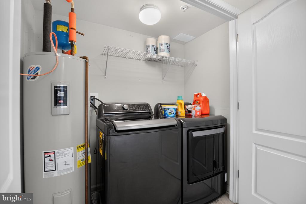 5015 OYSTER REEF PLACE