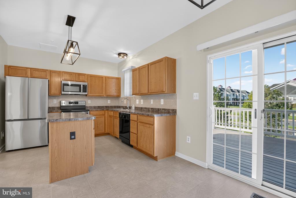 5015 OYSTER REEF PLACE