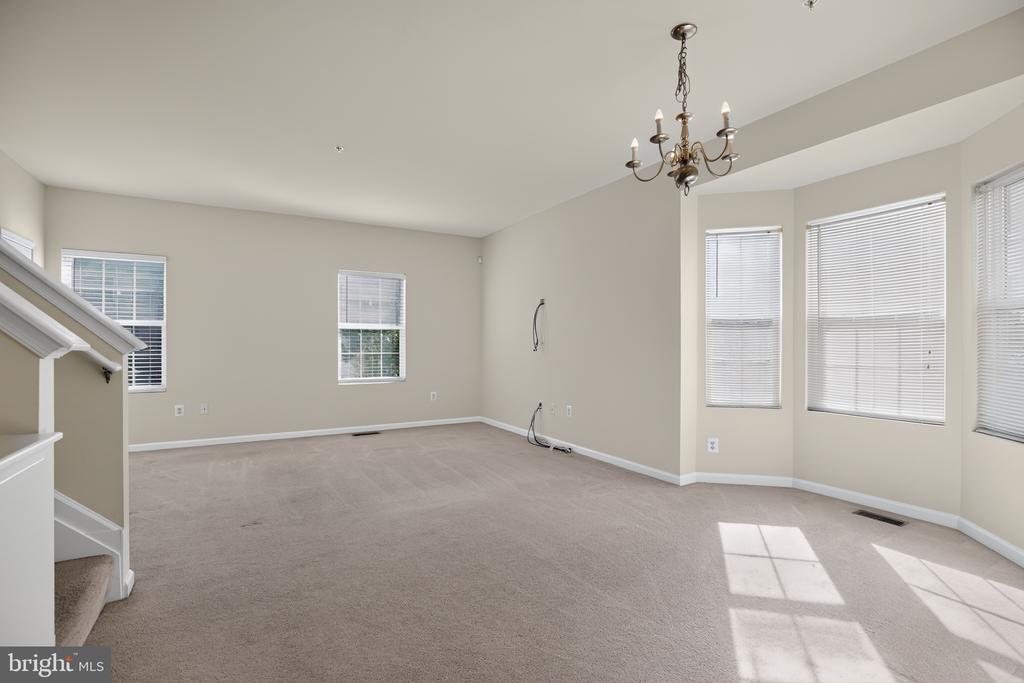 5015 OYSTER REEF PLACE