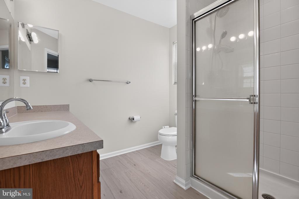 5015 OYSTER REEF PLACE