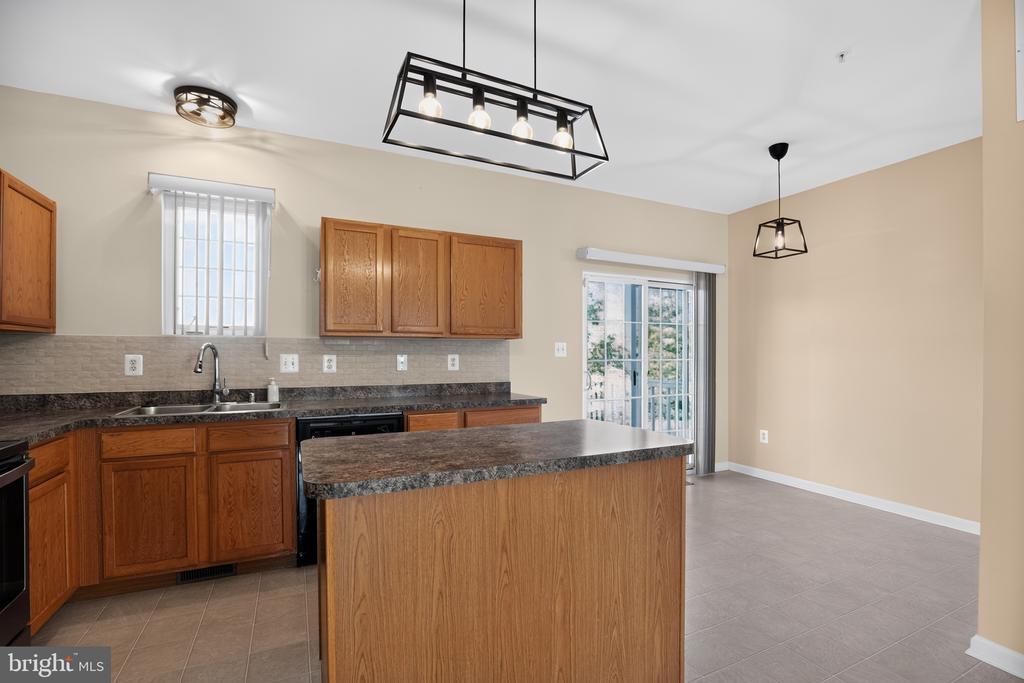 5015 OYSTER REEF PLACE
