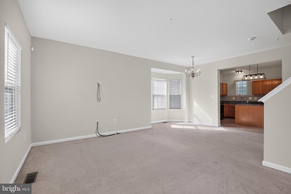 5015 OYSTER REEF PLACE