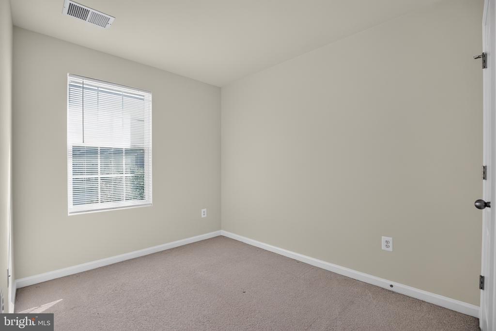 5015 OYSTER REEF PLACE