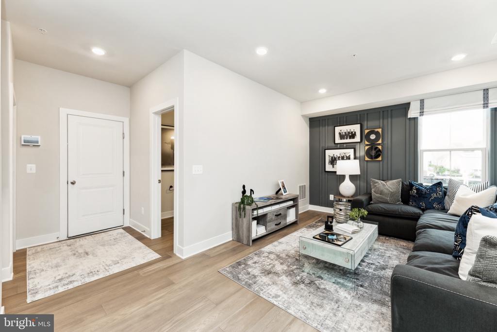 9738 GAELIC PLACE