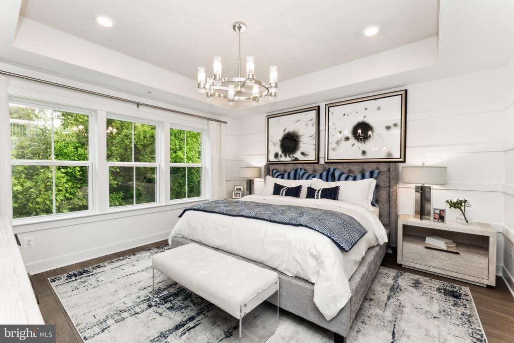 9738 GAELIC PLACE