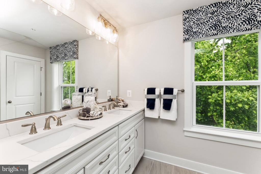 9738 GAELIC PLACE