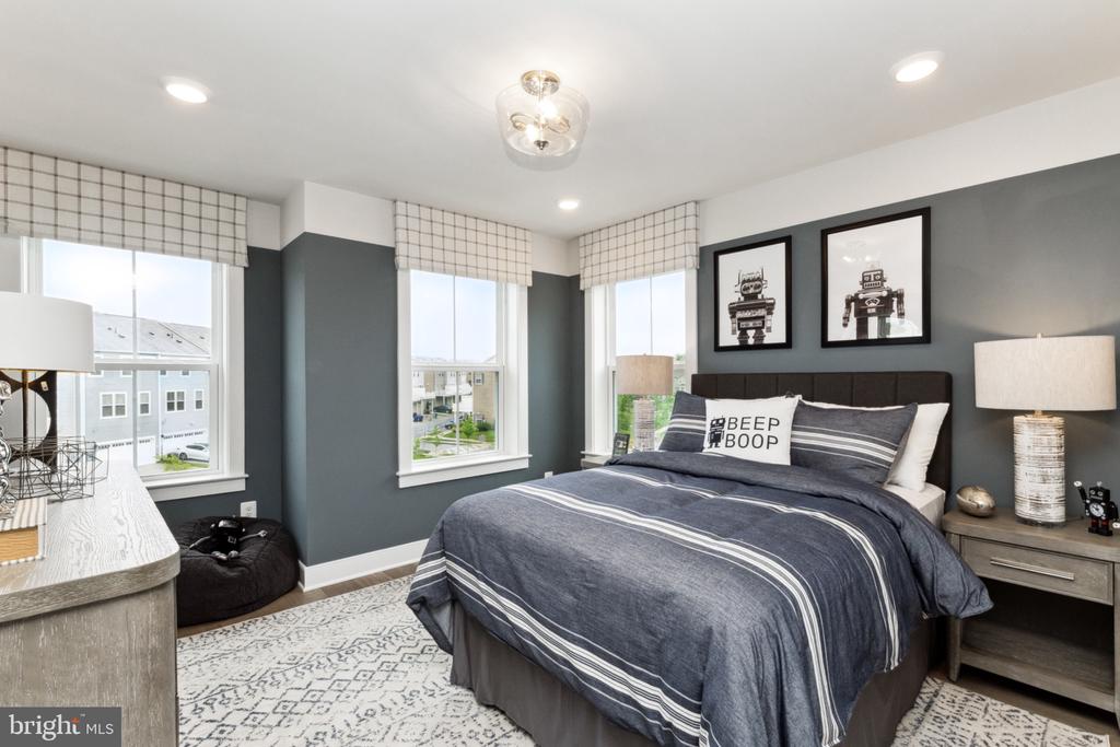 9738 GAELIC PLACE