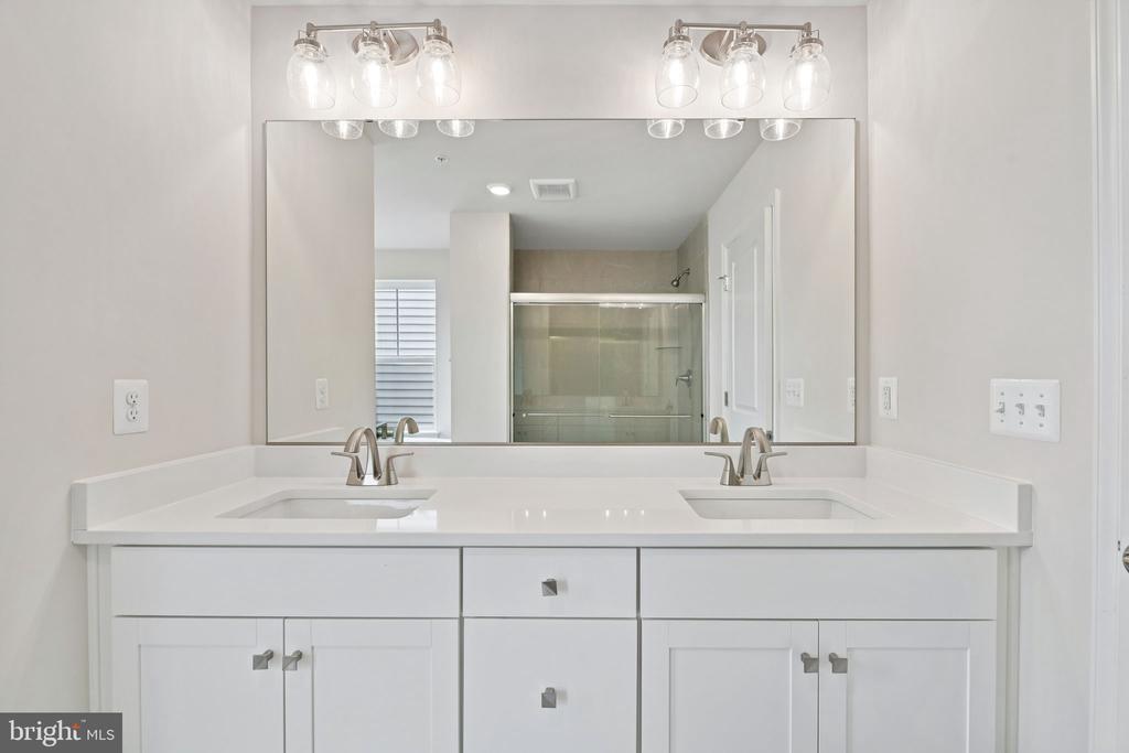 9726 LASSIE COURT