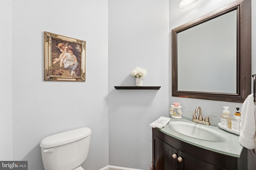 9267 SENNA COURT