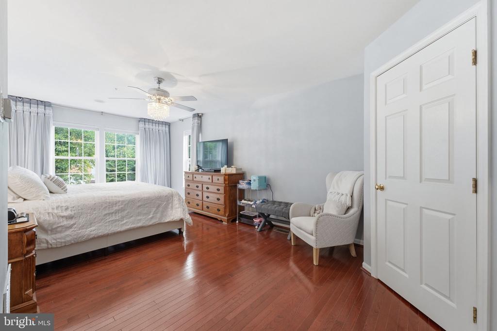 9267 SENNA COURT