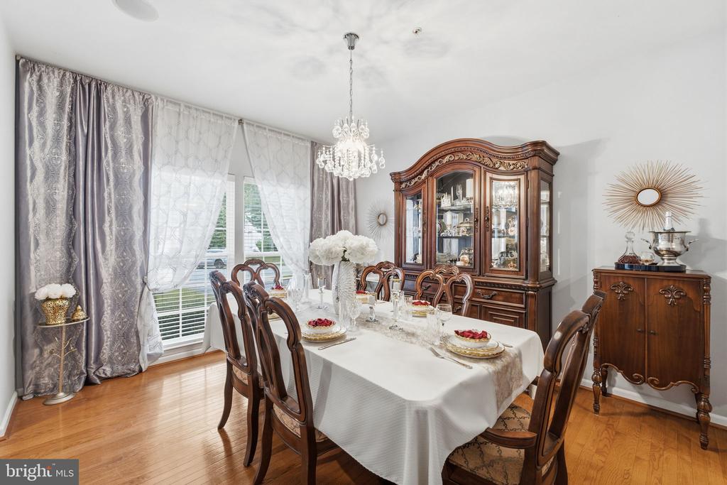 9267 SENNA COURT