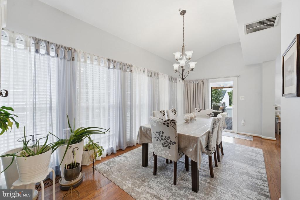 9267 SENNA COURT