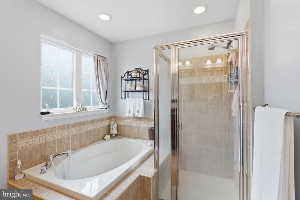 9267 SENNA COURT