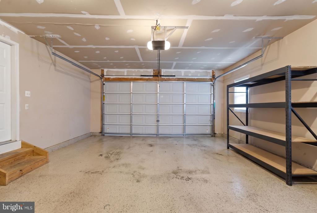 9267 SENNA COURT