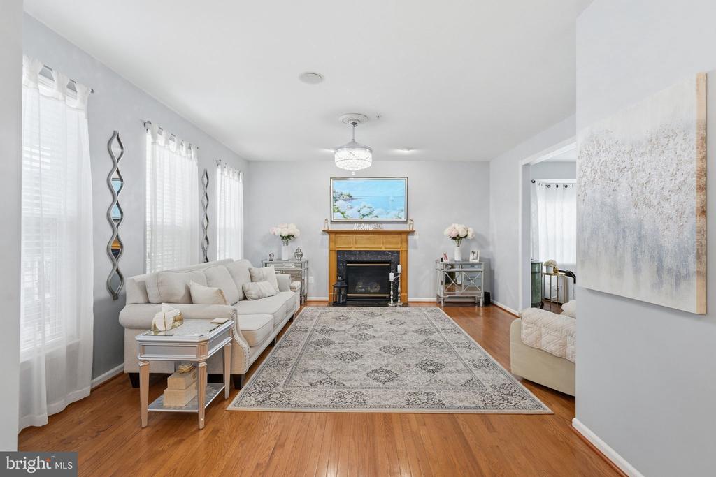 9267 SENNA COURT