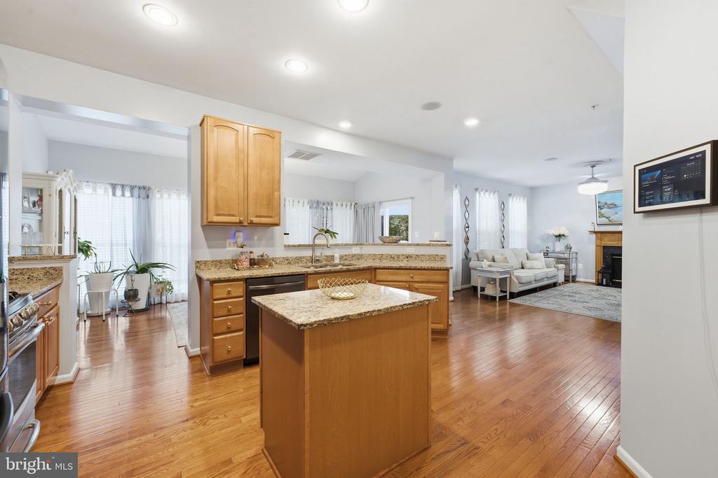9267 SENNA COURT