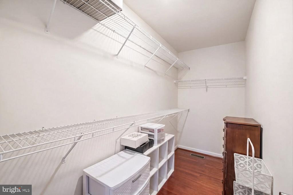 9267 SENNA COURT