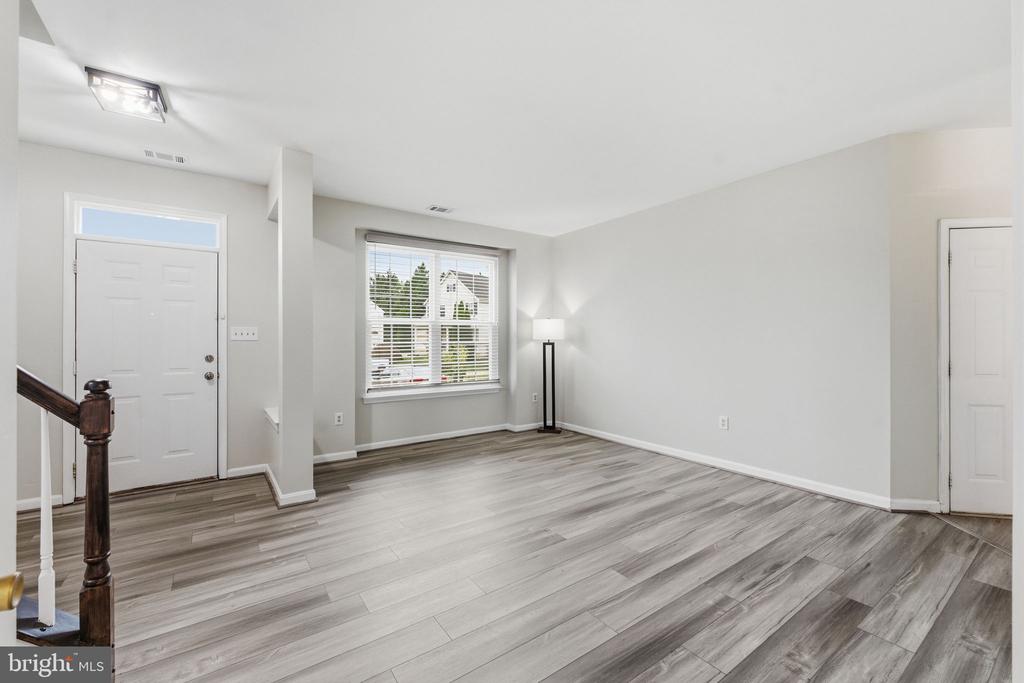 2500 DOWITCHER COURT