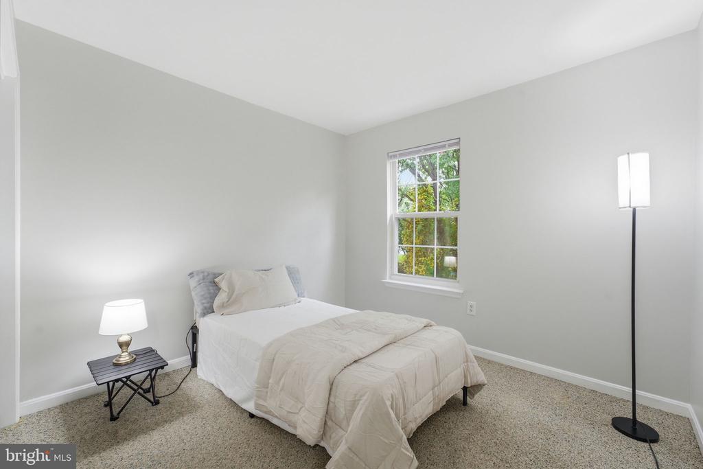 2500 DOWITCHER COURT