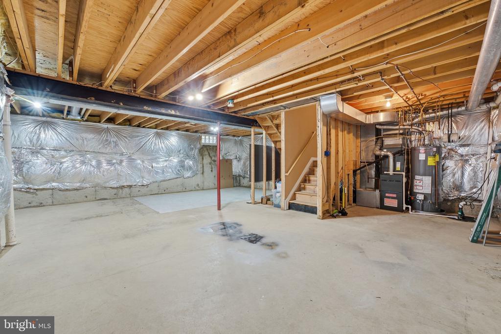 2500 DOWITCHER COURT