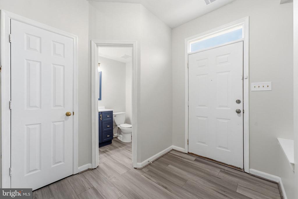 2500 DOWITCHER COURT
