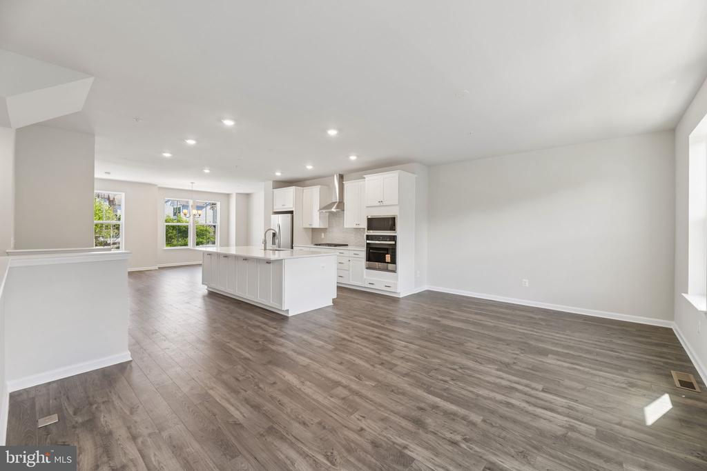 9751 GAELIC PLACE